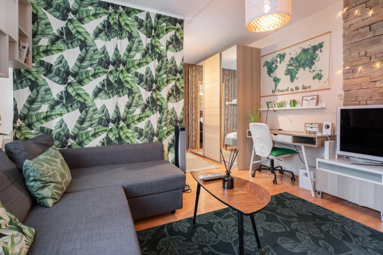 Green Lush Apartment Budapest Exterior photo